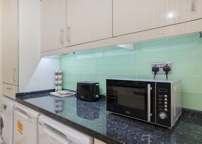 Luxury Oceana Apartment, Central City Centre, Newly Refurbished