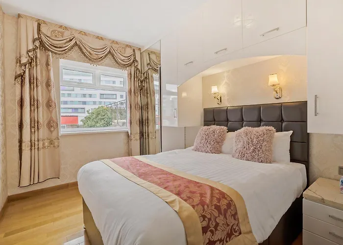 Luxury Oceana Apartment, Central City Centre, Newly Refurbished